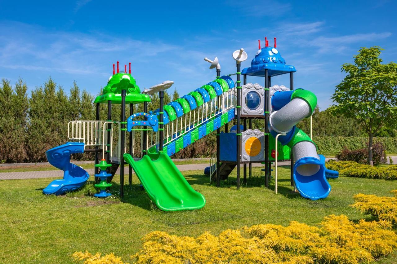 Hotel Austeria Conference & Spa Цехоцинек Экстерьер фото